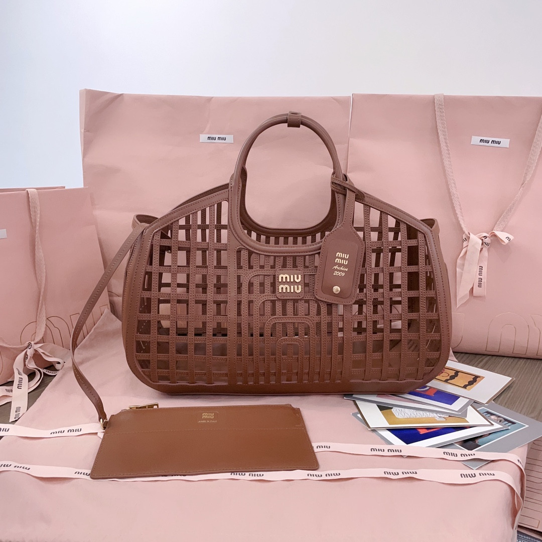 M1um1u wander bag-40x21 x 15.5cm