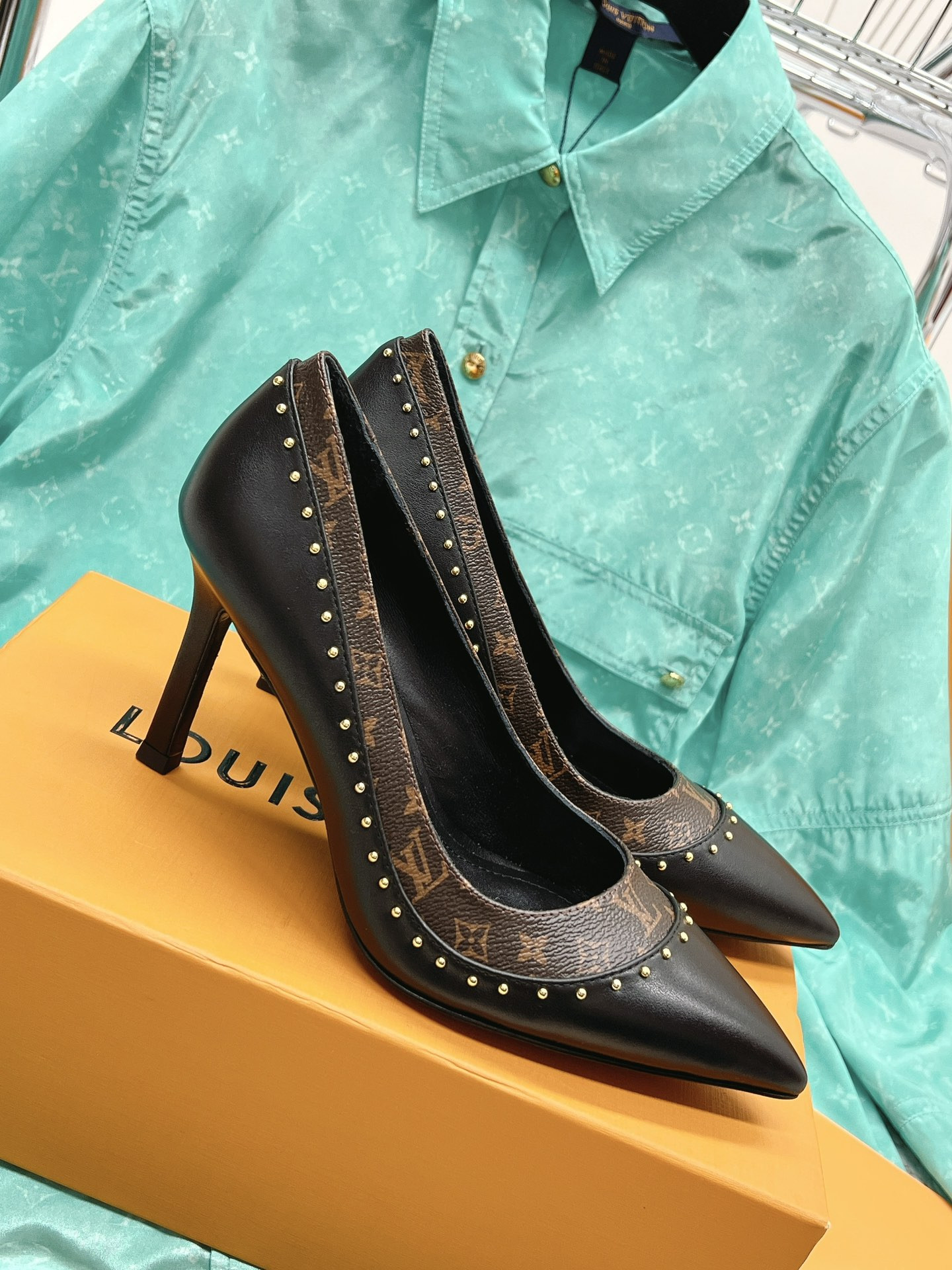 l0*is V*t0n heel-10.5cm