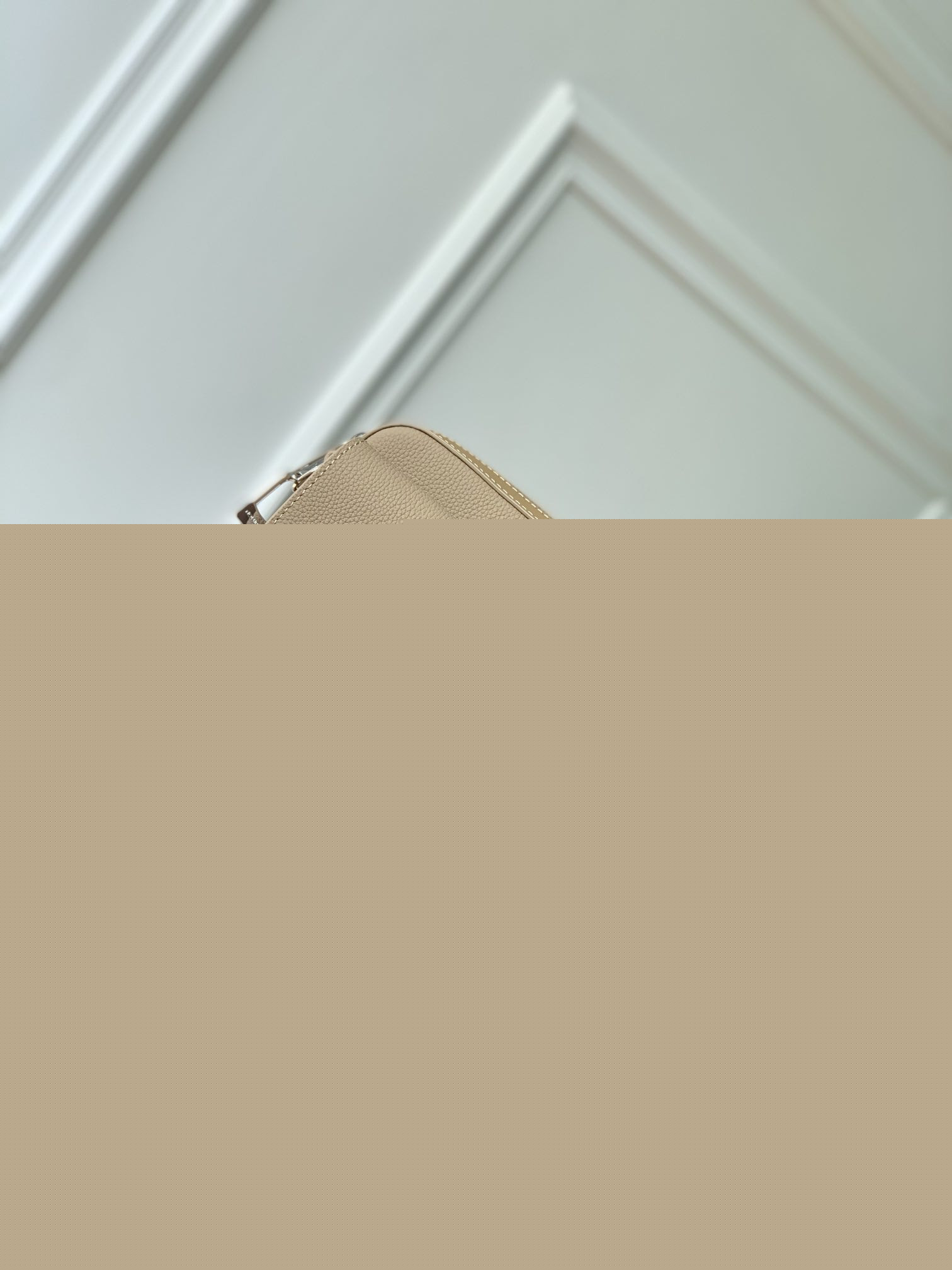 l0*is V*t0n fastline messenger bag-23.5 x 18 x 7cm