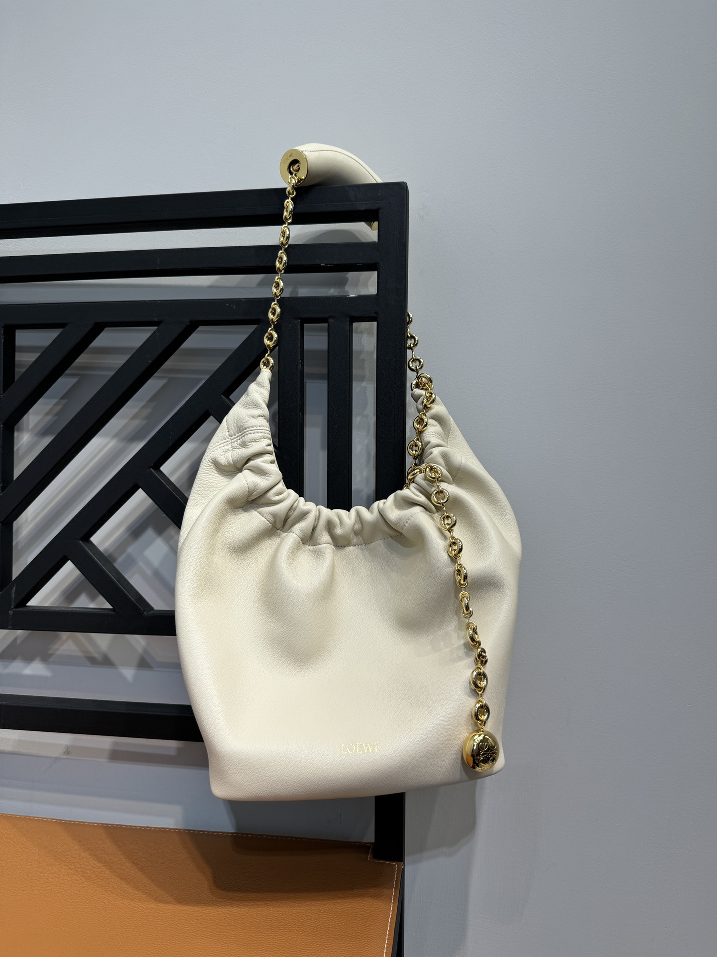 L0ew* squeeze bag-29*24*10.5cm