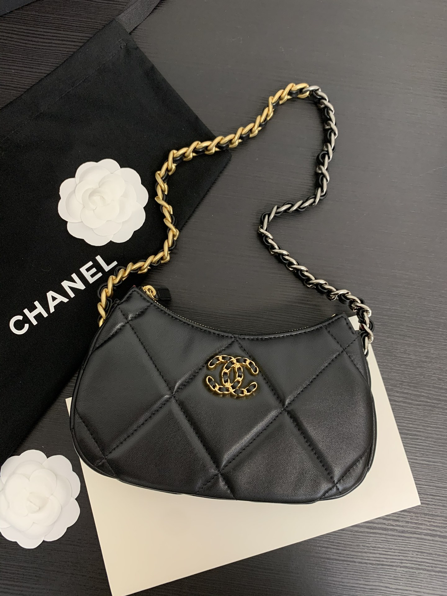 Ch@nel 2024SS Hobo Handbags-13*20*4.5CM