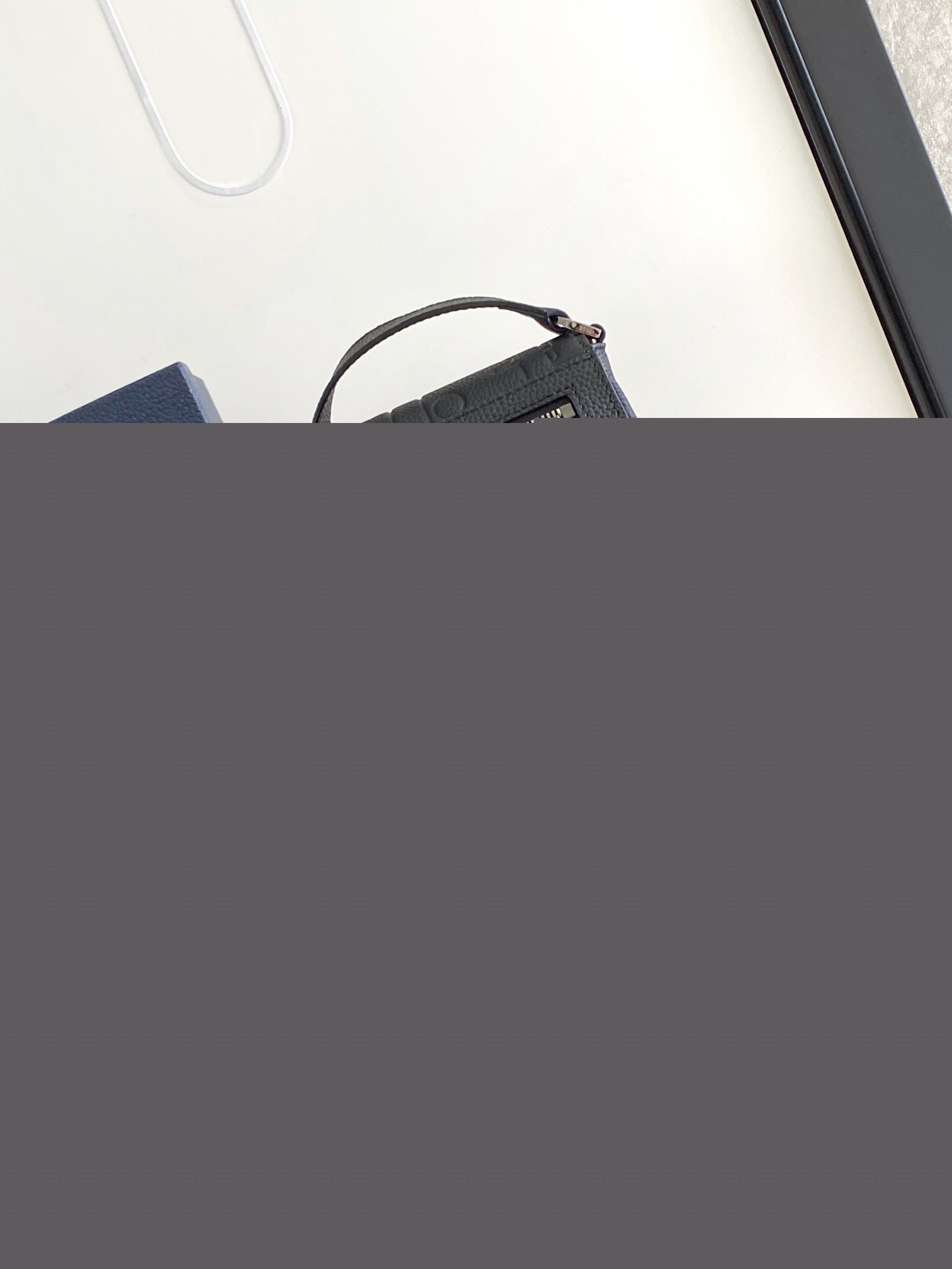 D*or men messenger bag-21 x 18 x 6cm