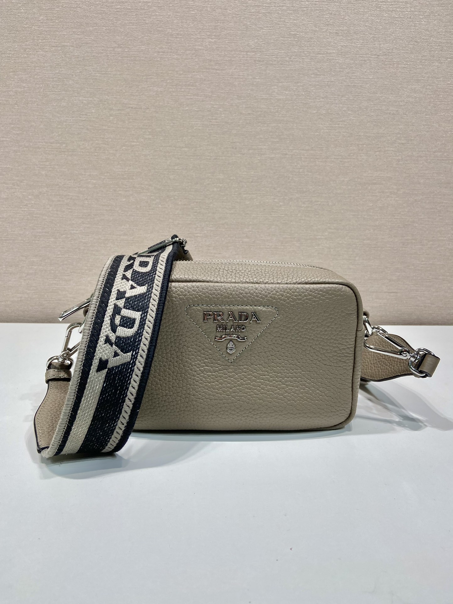 Pra*a 1bh192 crossbody bag-19*12*6cm