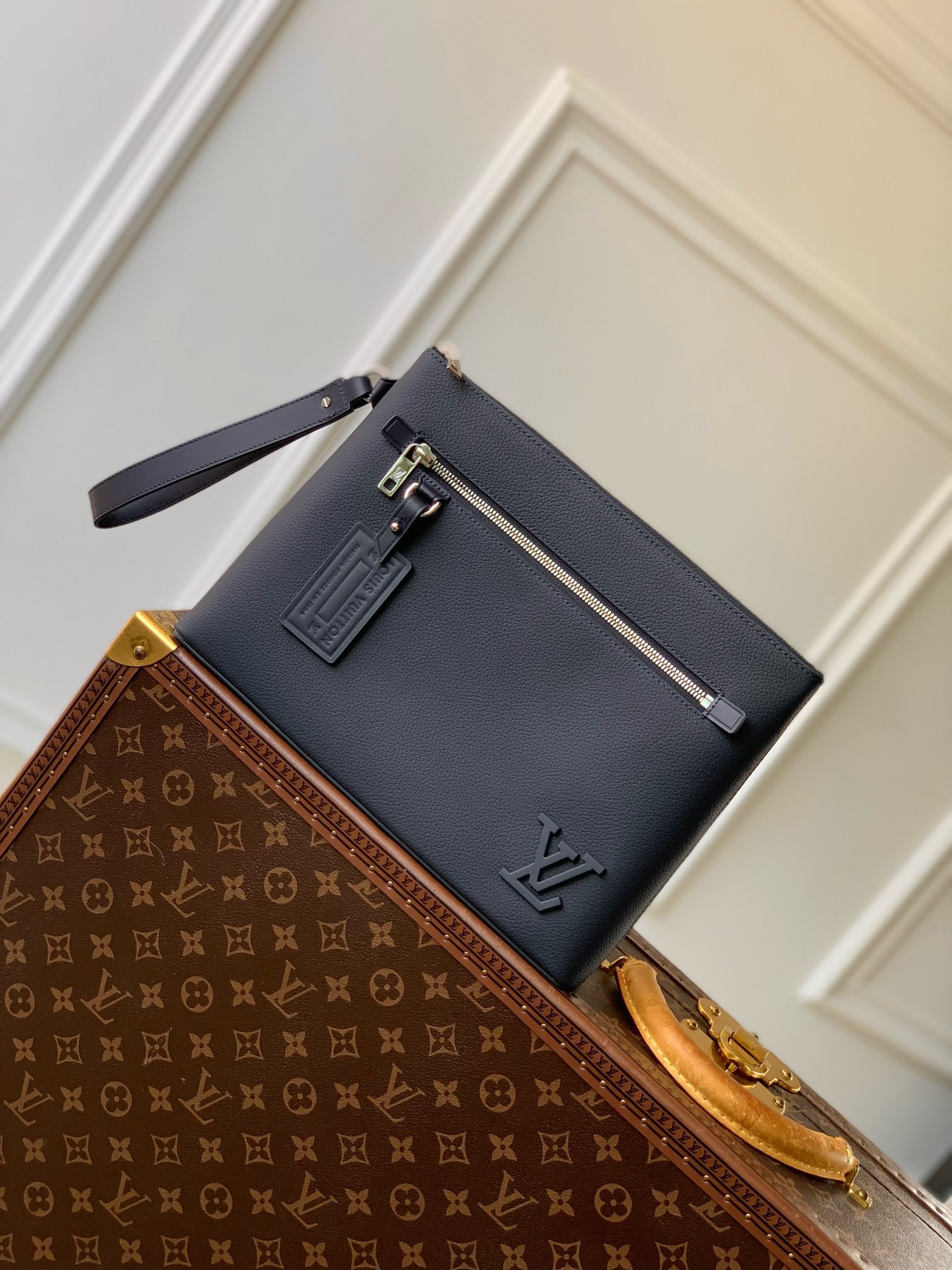 l0*is V*t0n takeoff pouch-m11485-30 x 22 x 5cm