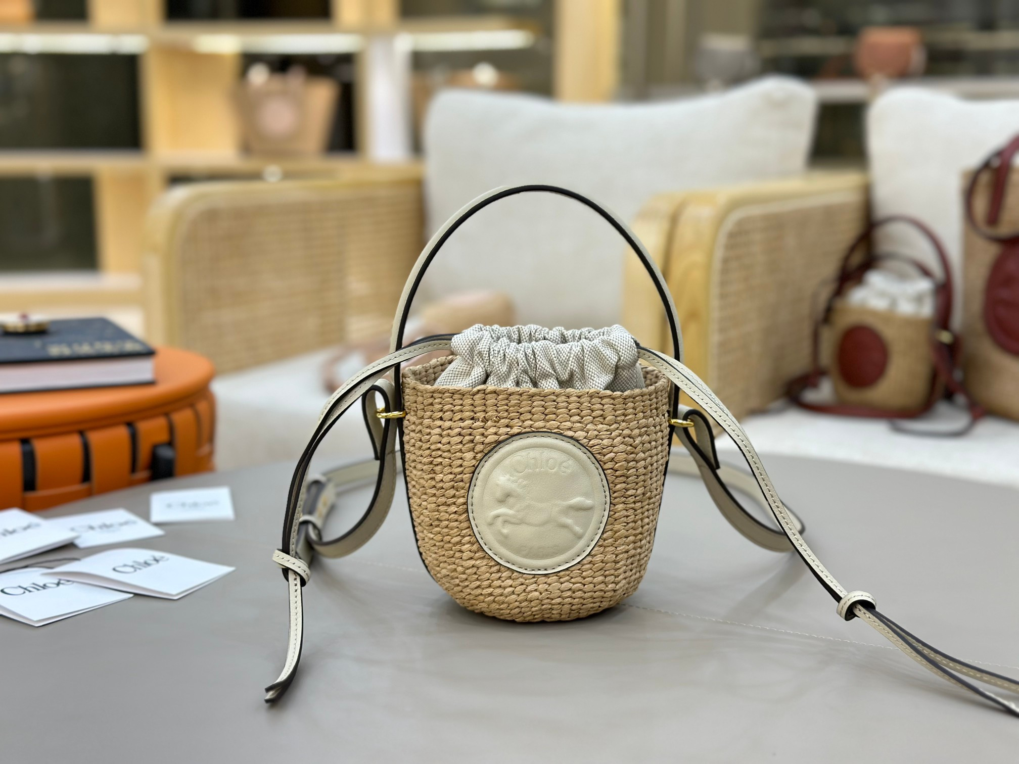 Ch10é mini horse medal basket in natural fibers-14x12.5x14cm