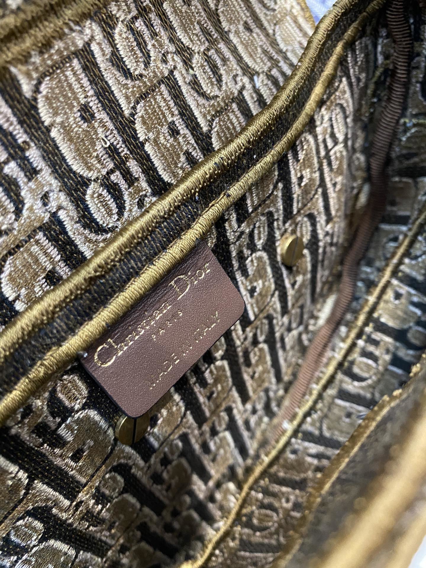 D*or oblique bag-25.5*20*6.5cm