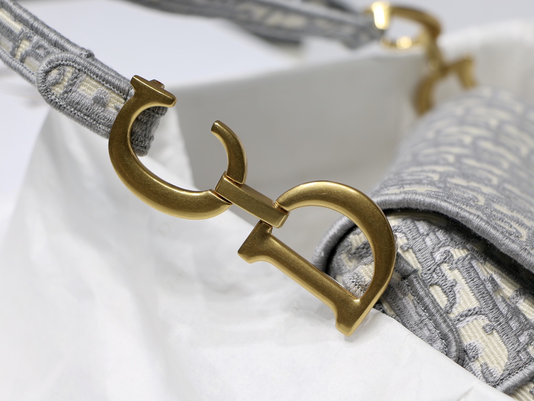 D*or saddle bag-25.5 x 20 x 6.5cm