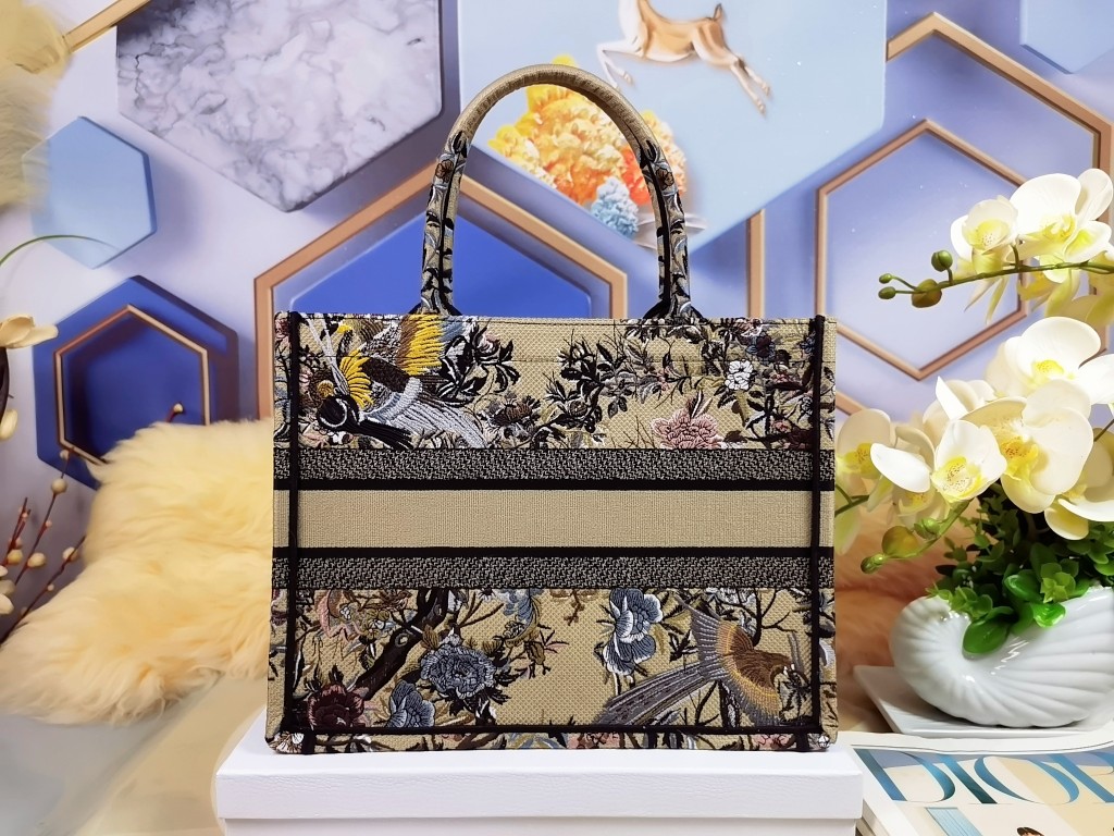 D*or small book tote-36*18*28cm