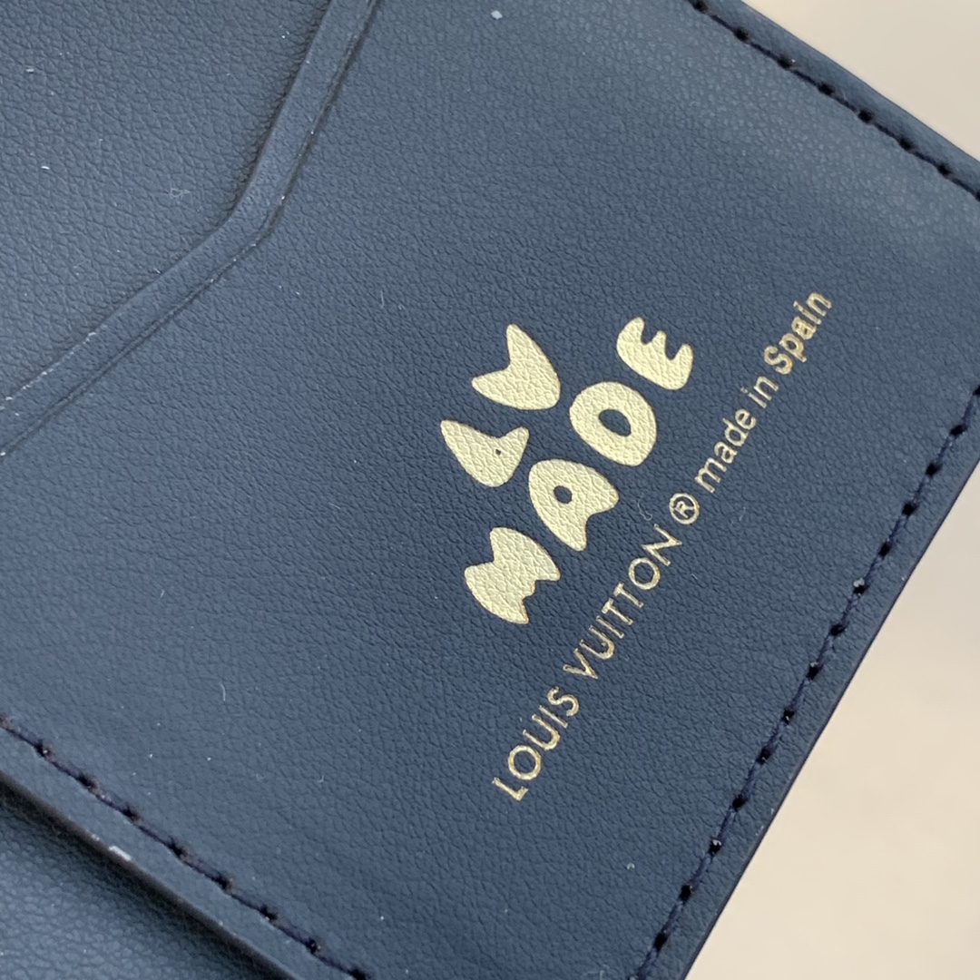 l0*is V*t0n wallet-11*8.5*2cm