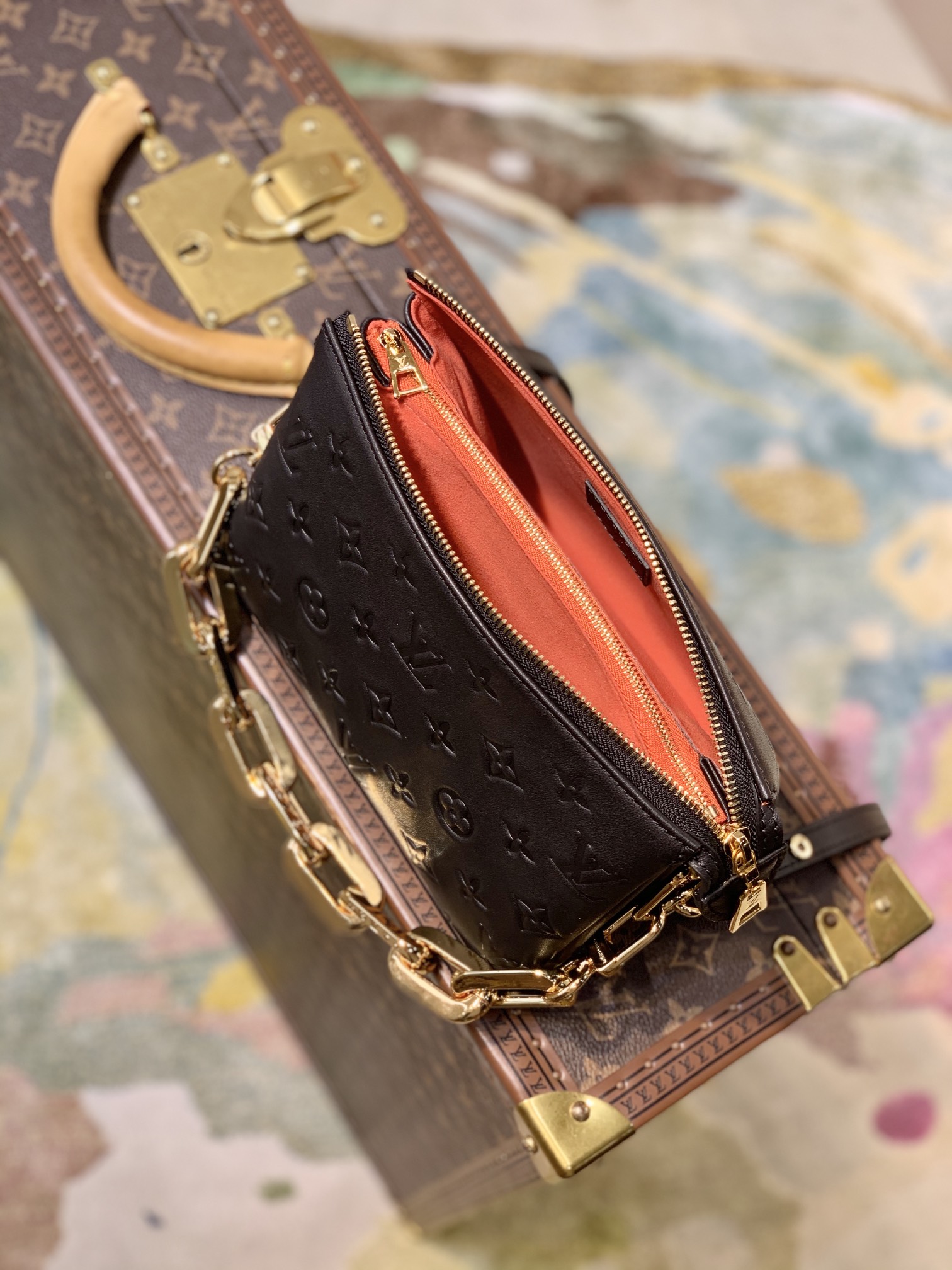 l0*is V*t0n coussin bb bag-20*16*12 cm