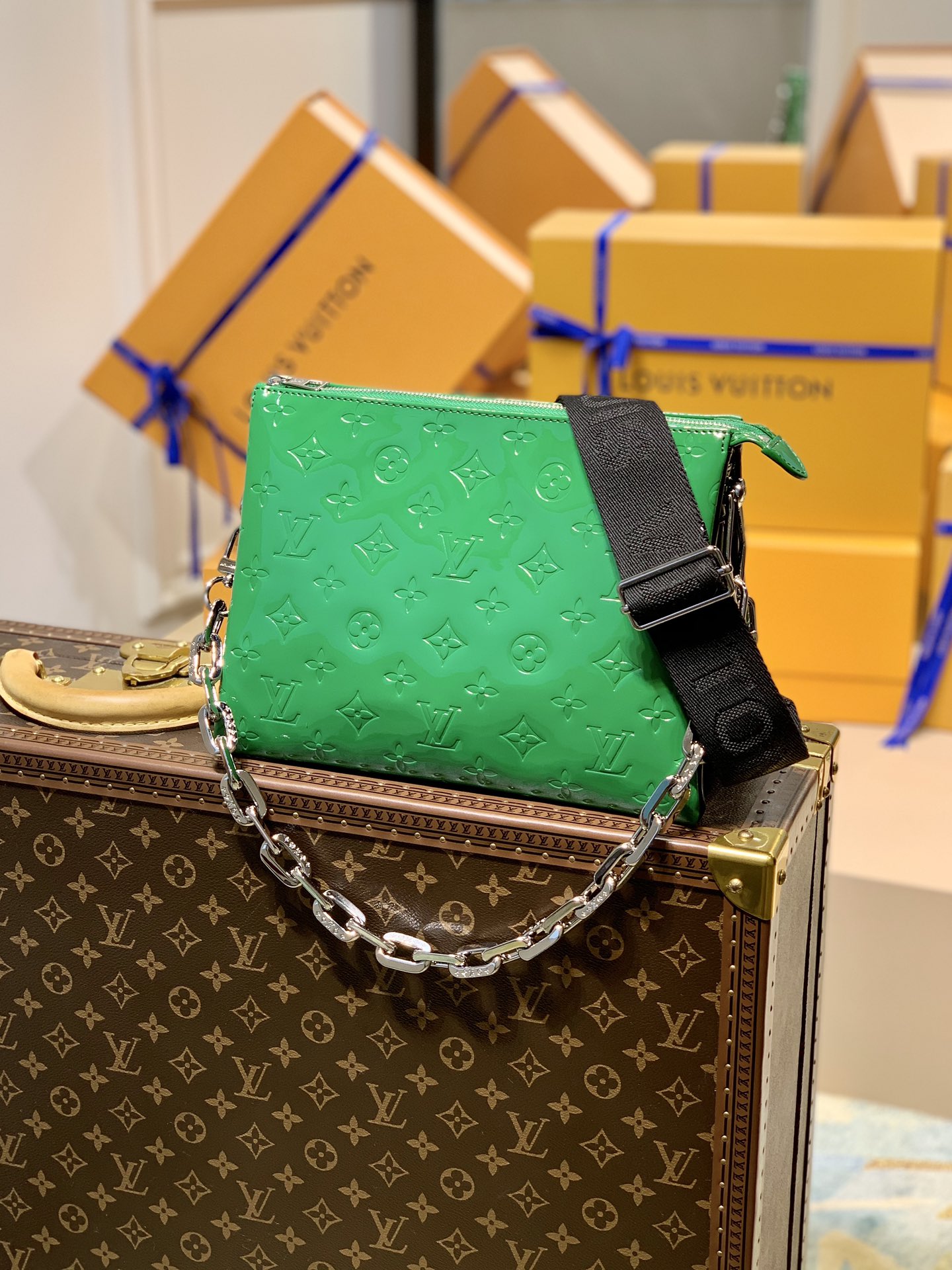 l0*is V*t0n coussin handbags-26*20*12cm