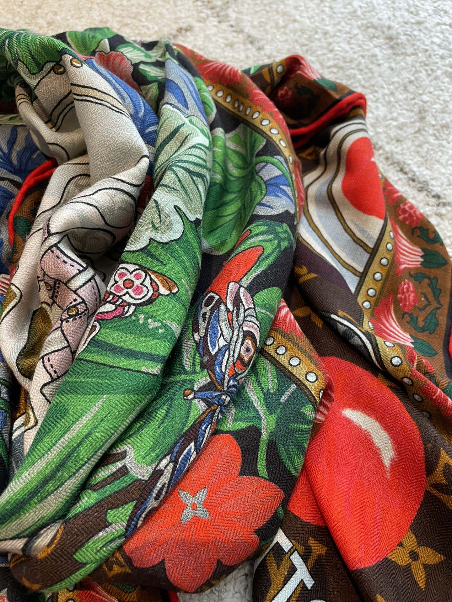 l0*is V*t0n square towel-140*140cm