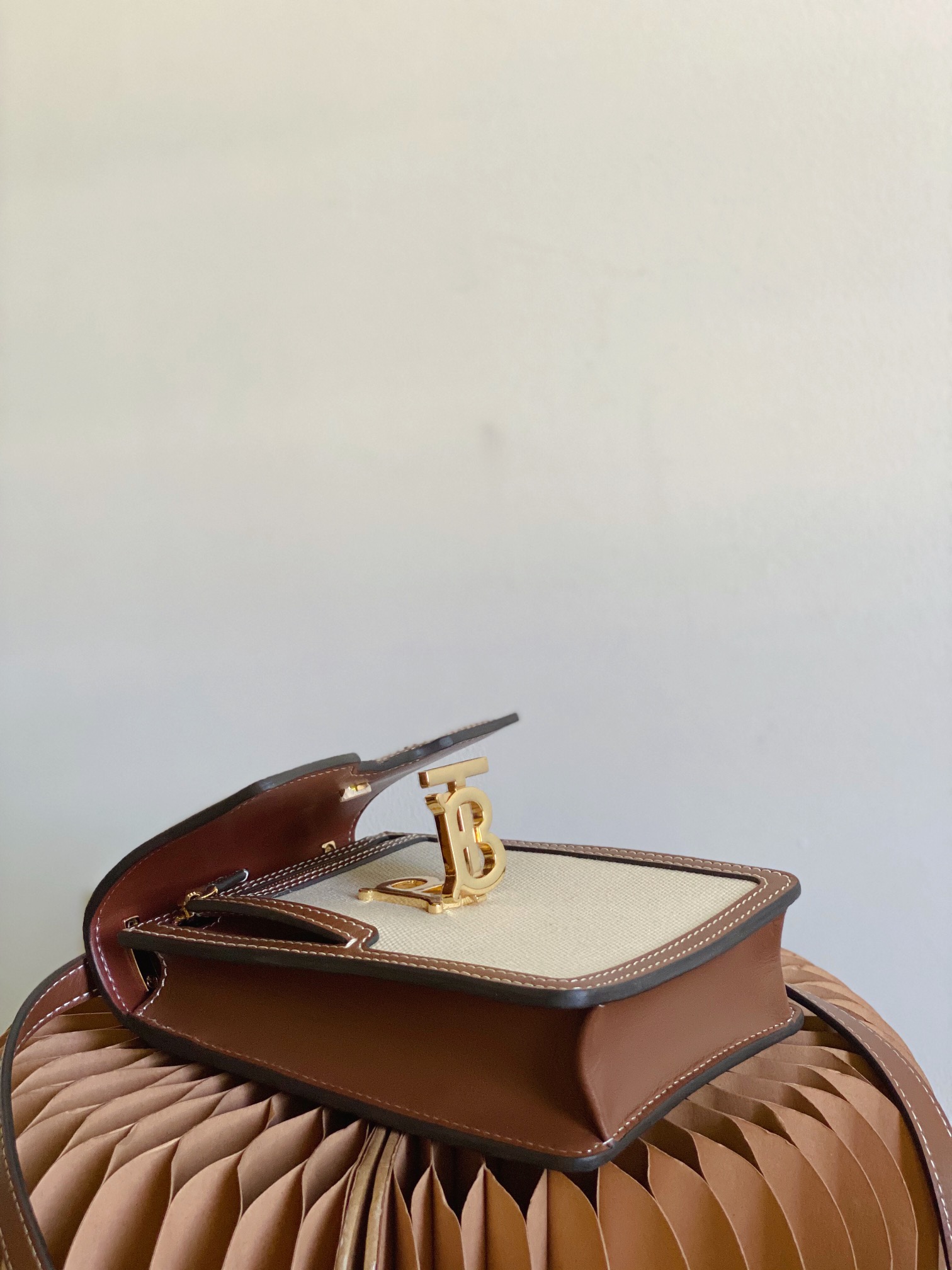 B**rry robin bag-13.5 x 4.5 x 19cm