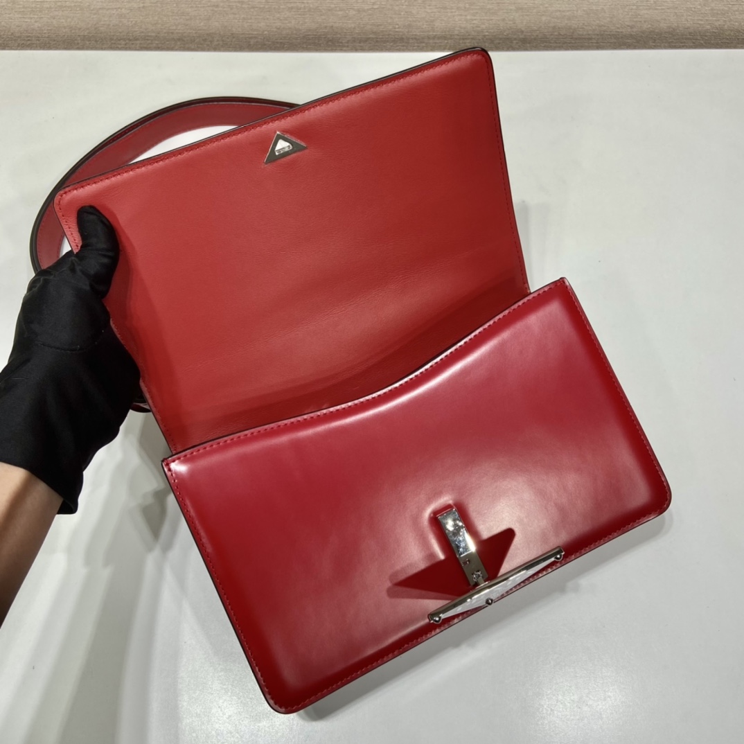 Pra*a saffiano 1bd32handbags bag-24*15*6cm