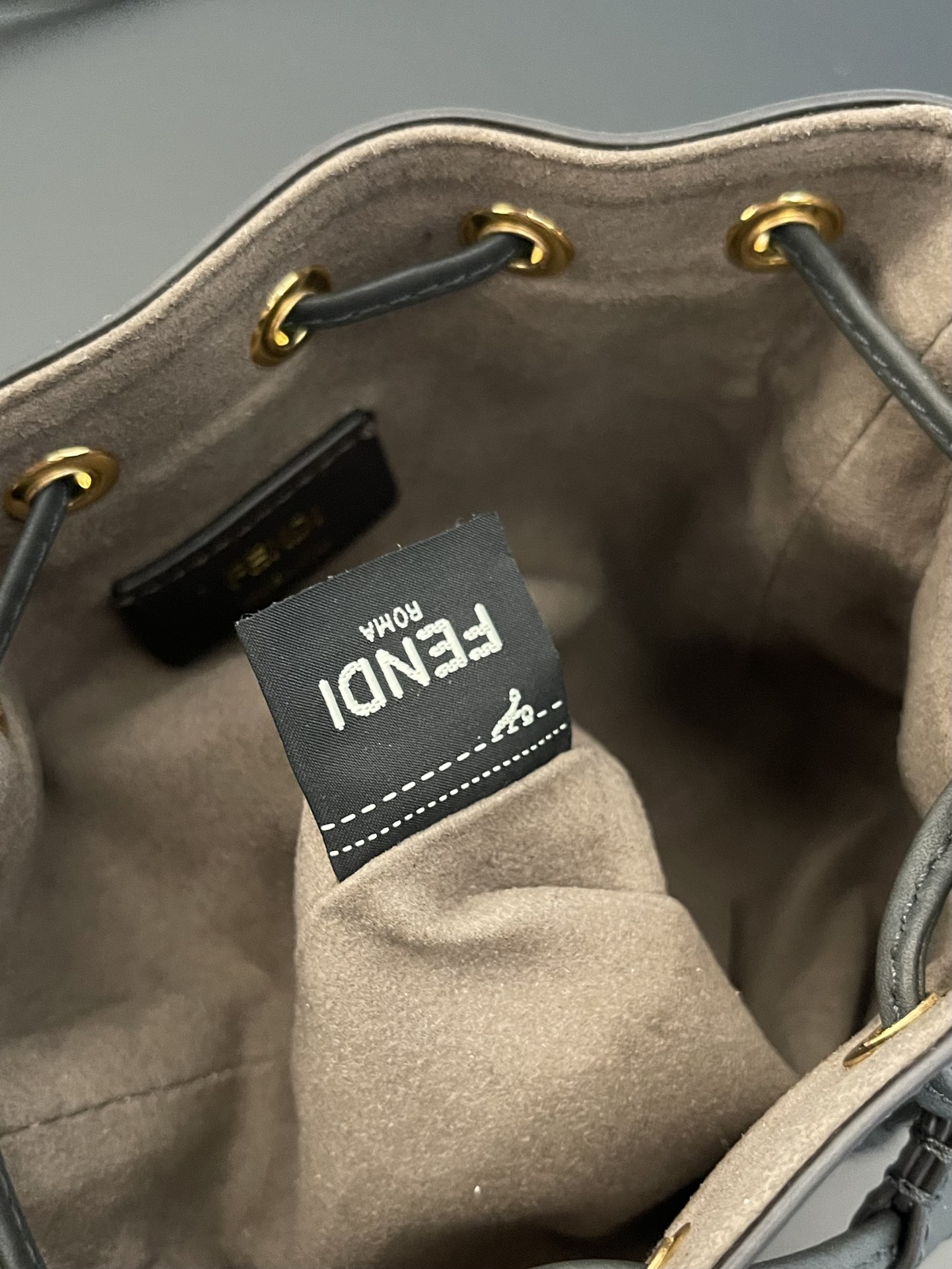 F**di mini mon tresor bag -12x18x10cm