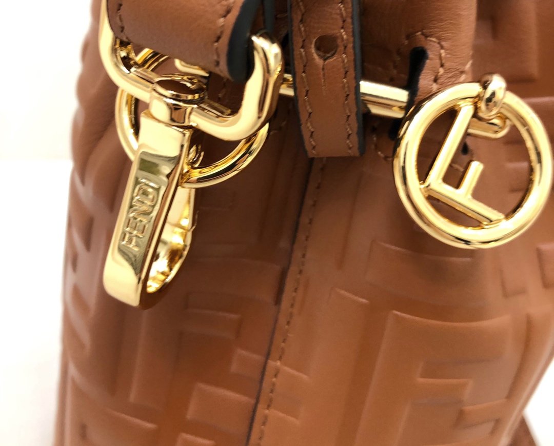 F**di mini mon tresor bag -12x18x10cm