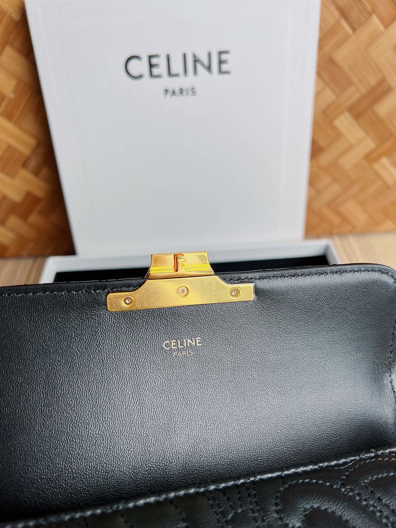 Ce**e quilted lambtriomphe bag-20 x 10 x 4cm