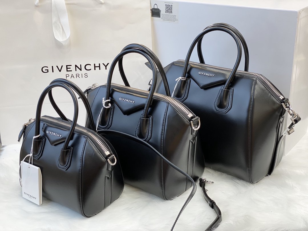 G1uenchy antigona tote