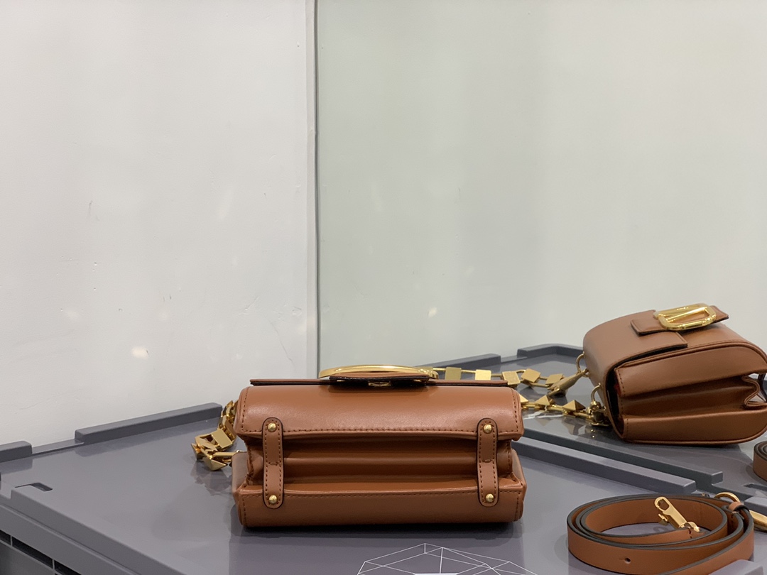 Va1e*ntin0 handbags-20*15*7cm