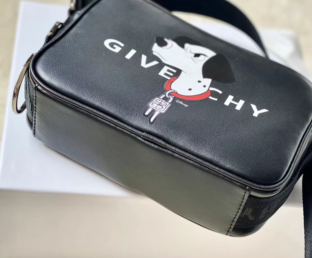 G1uenchy waist bag-16x11x8cm
