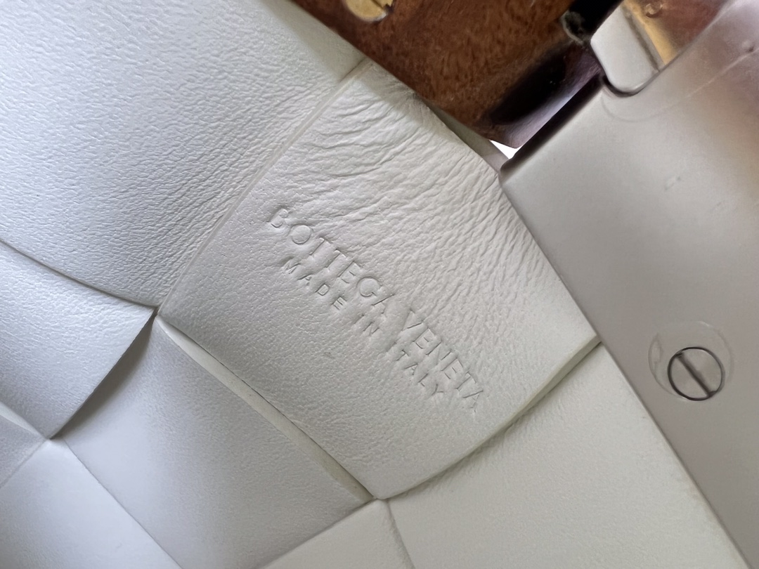 Bo*te*ga nappa pouch-28*26*5cm