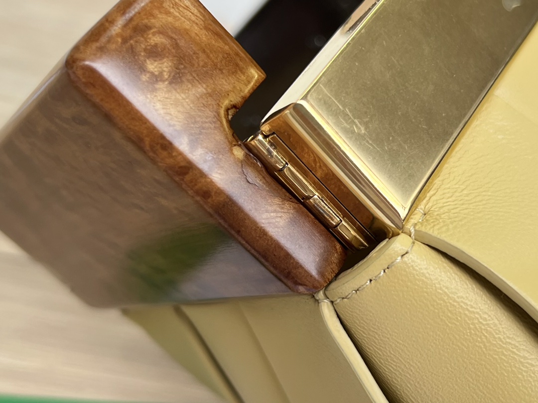 Bo*te*ga nappa pouch-28*26*5cm