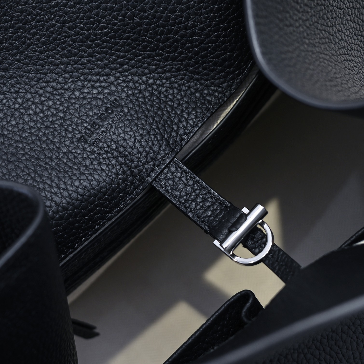 The R0w belt margaux 17 bag-43*24*30cm