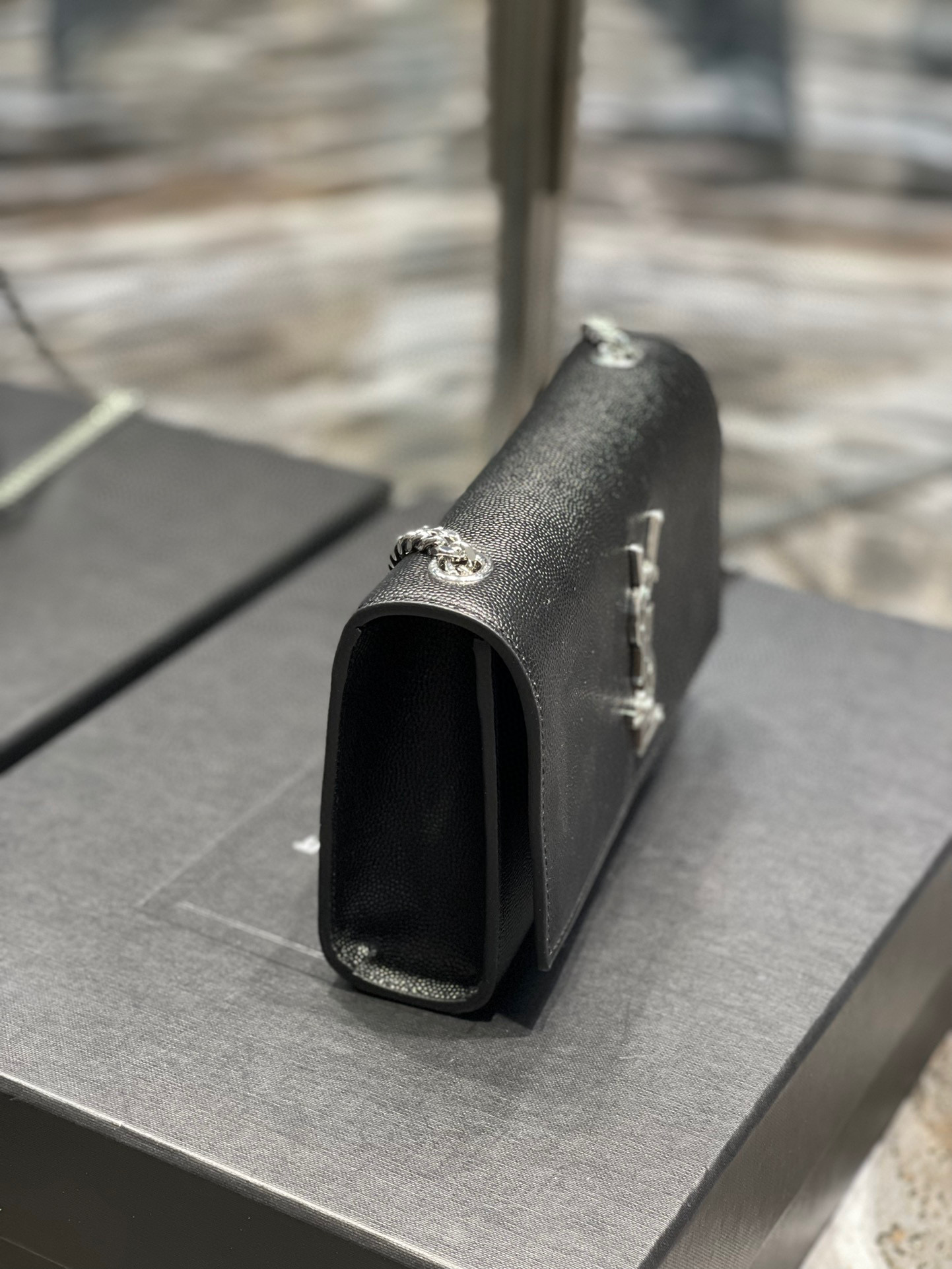 Y*L kate in grain de pouder embossed leather-20x13.5x5.5cm