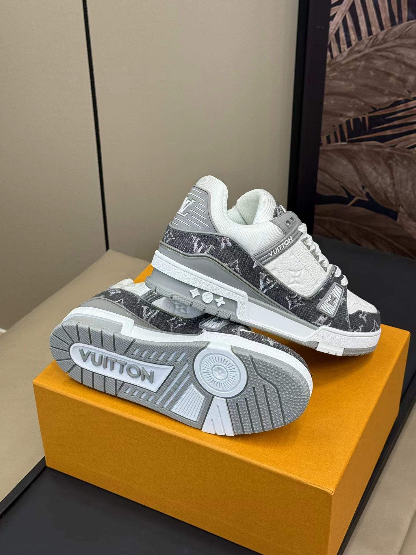 l0vis Vvtt0n trainer2(eu35-46)