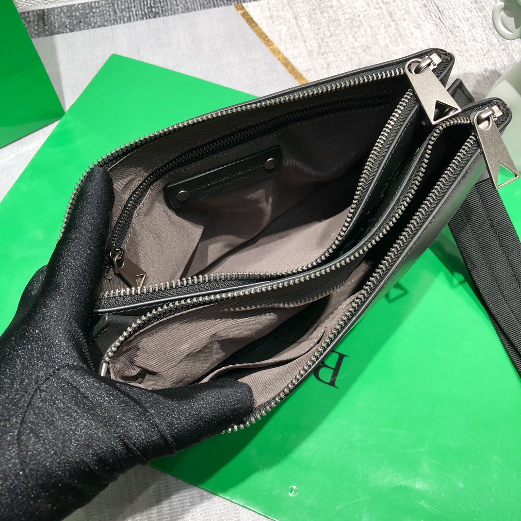 b0tt*ga Ven*ta shoulder bag -26*18*4cm