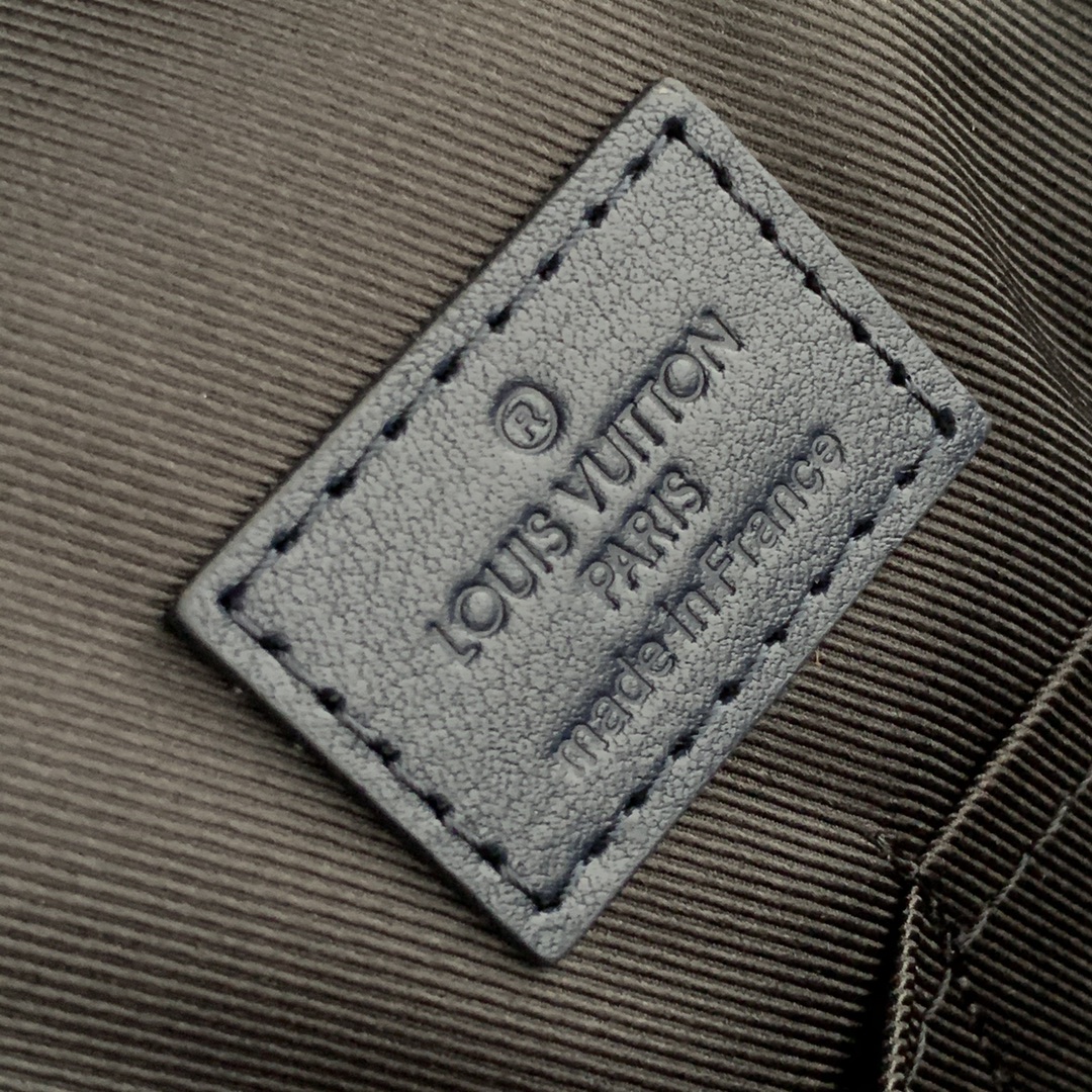 l0*is V*t0n sprinter backpack-32*40*20cm