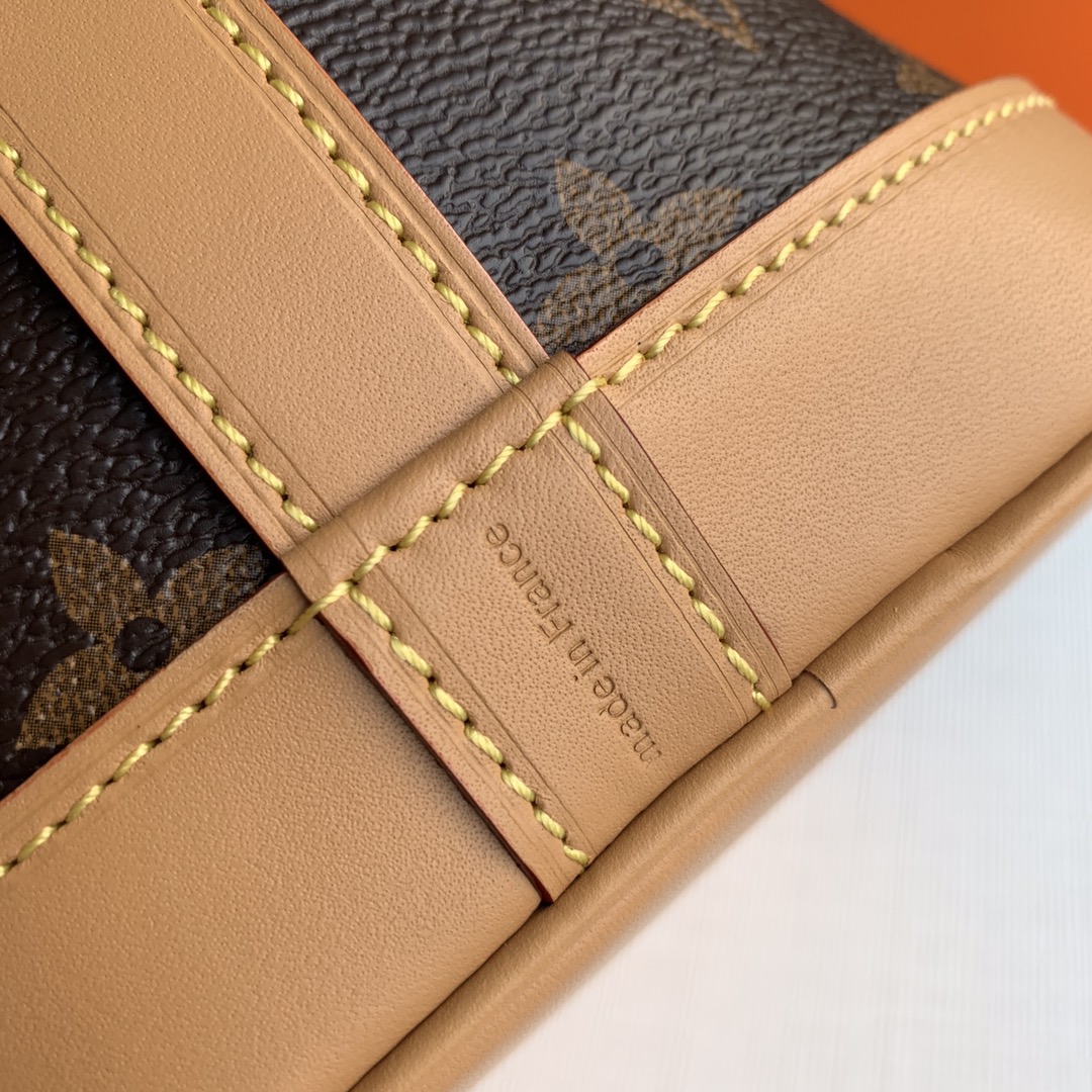 l0*is V*t0n néonoé bucket bag -24 x 22 x 15cm