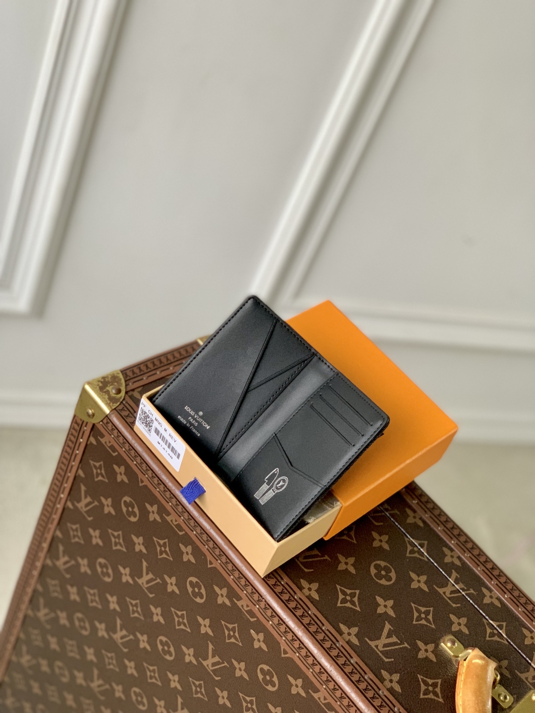 l0vis Vvtt0n pocket organizer wallet-7.5 × 11 × 1cm