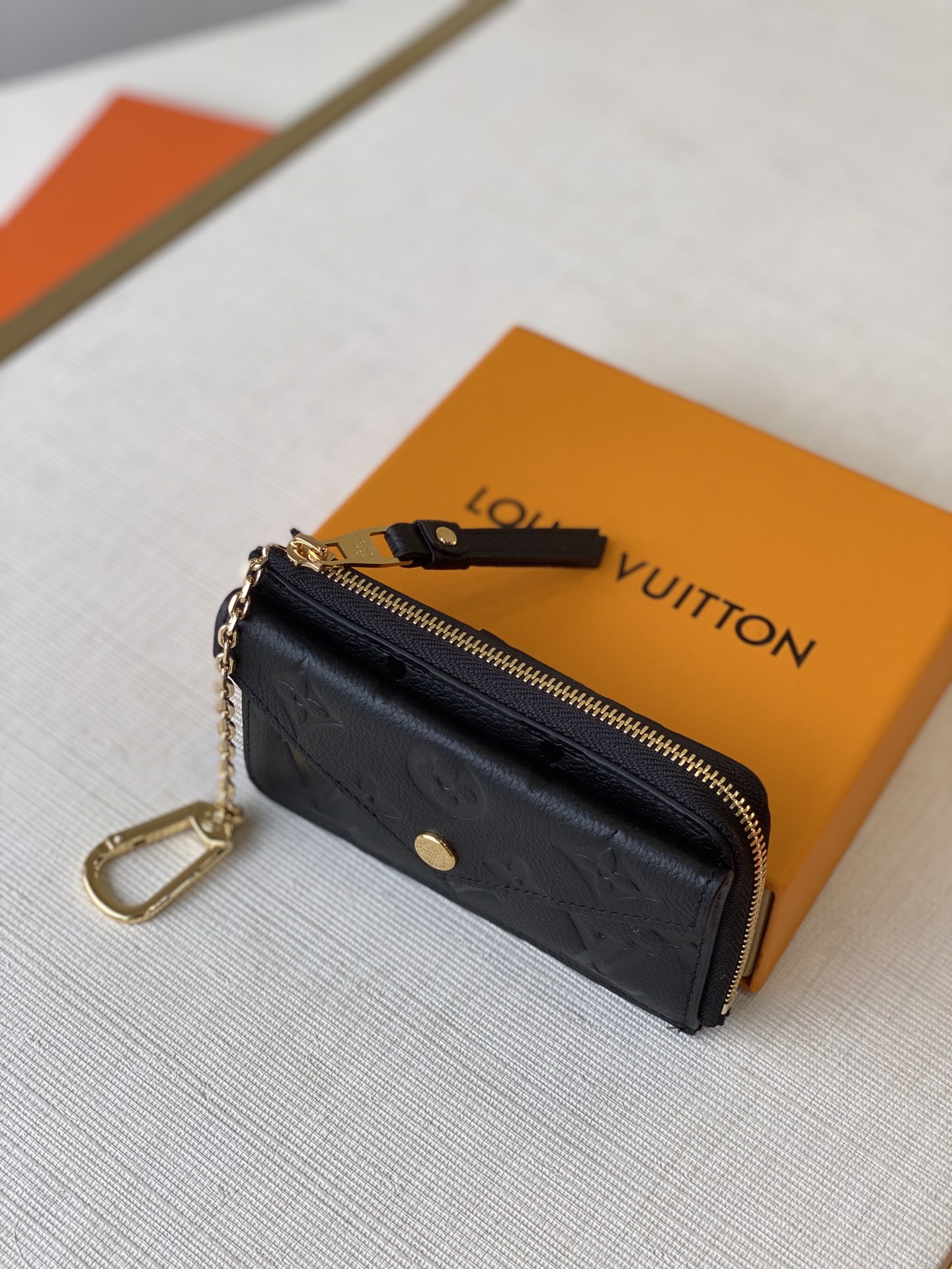 l0*is V*t0n card holder recto verso-13x8.5cm