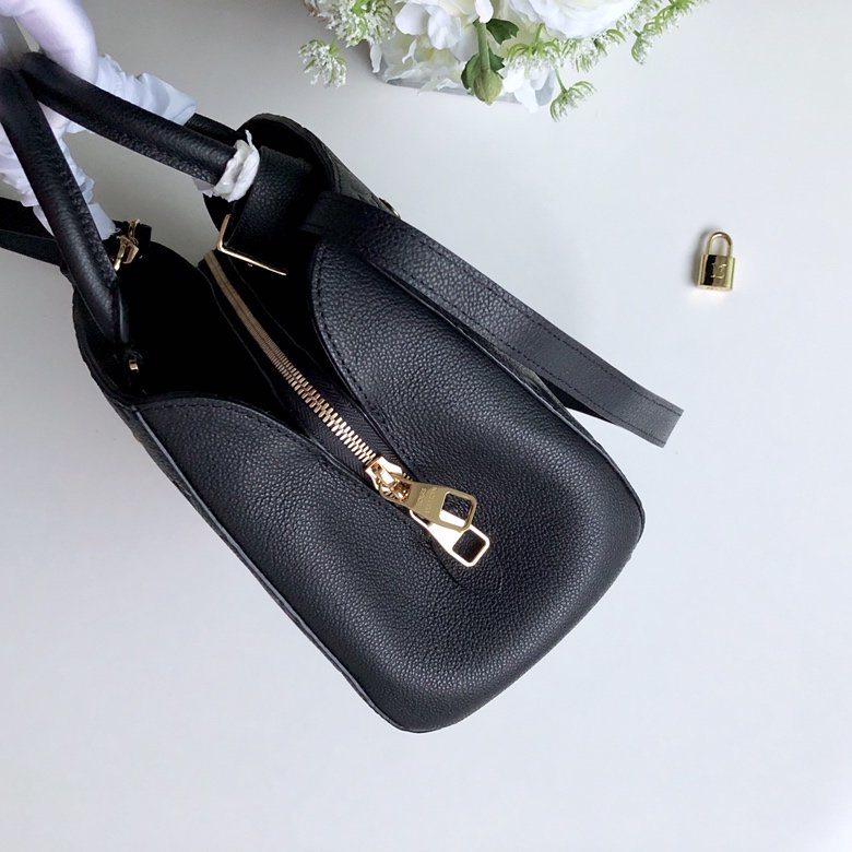 l0*is V*t0n montaigne mm-33*23*15cm