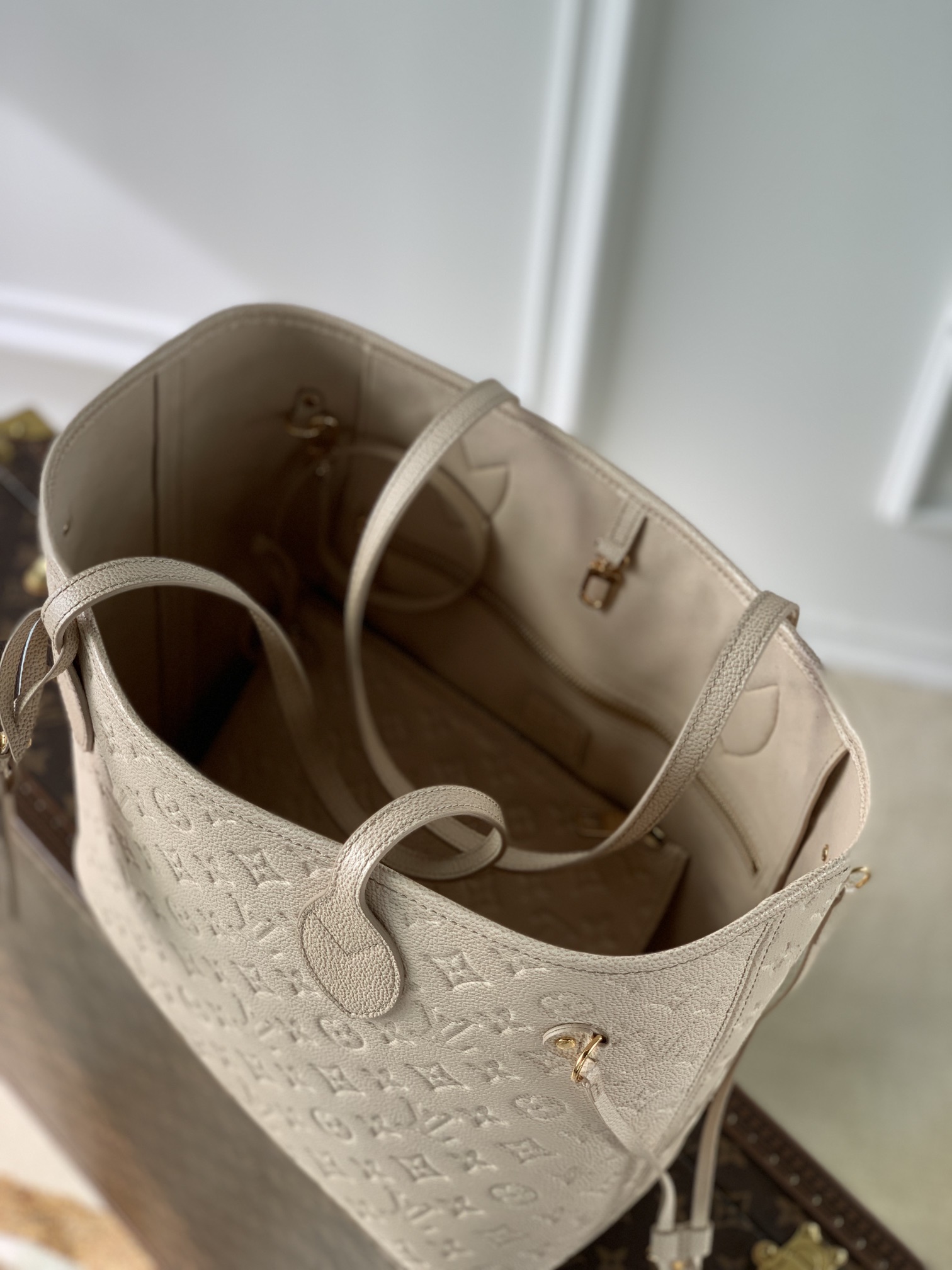 l0*is V*t0n neverfull m46102-32*29*17cm