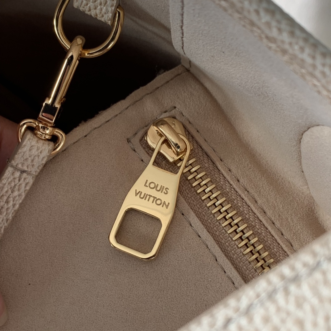 l0*is V*t0n neverfull m46102-32*29*17cm