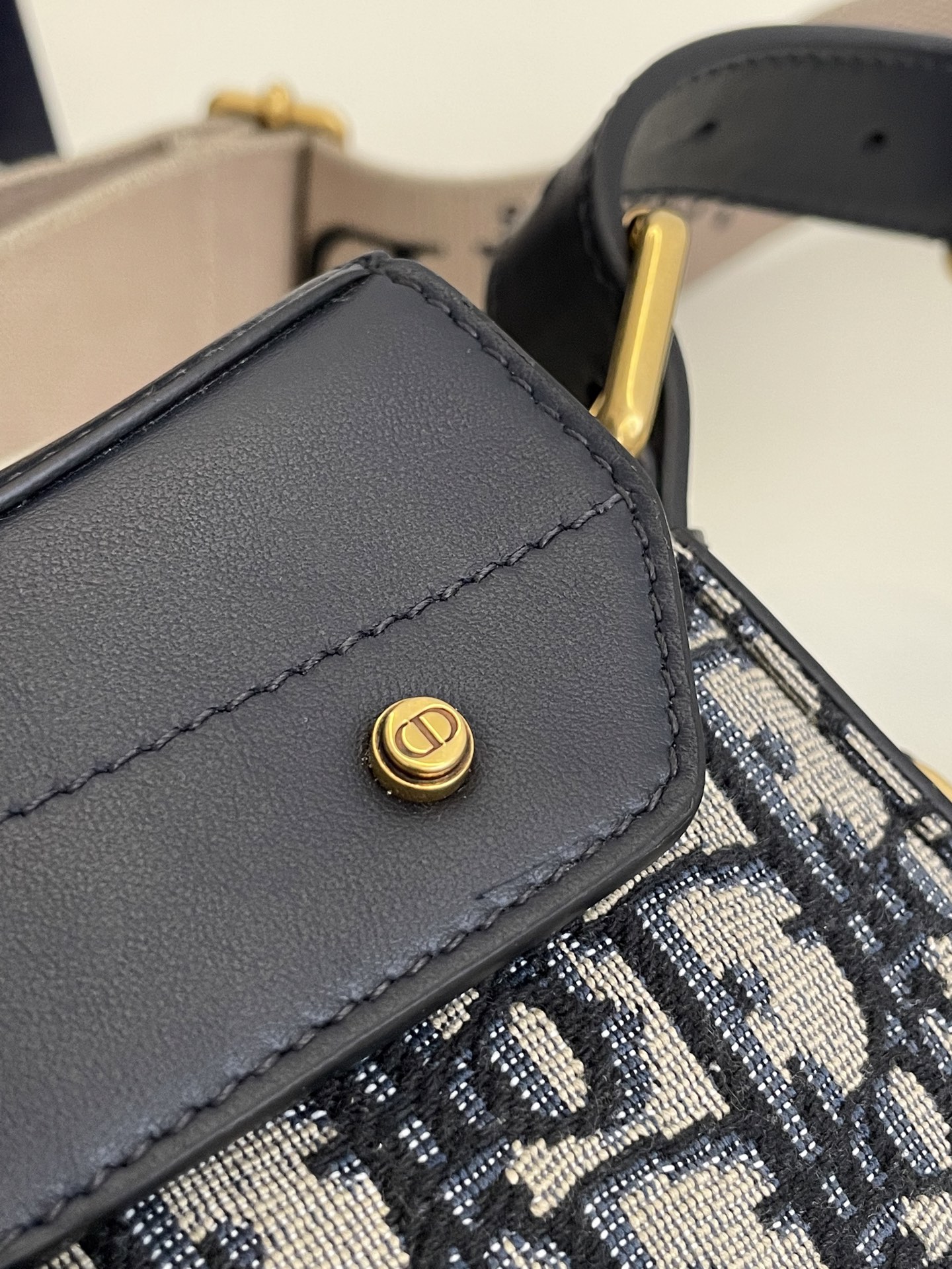 Diro New Street Chic Bag-24*5*12.5CM