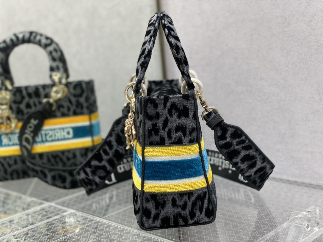 lady D*or handle bag-24cm