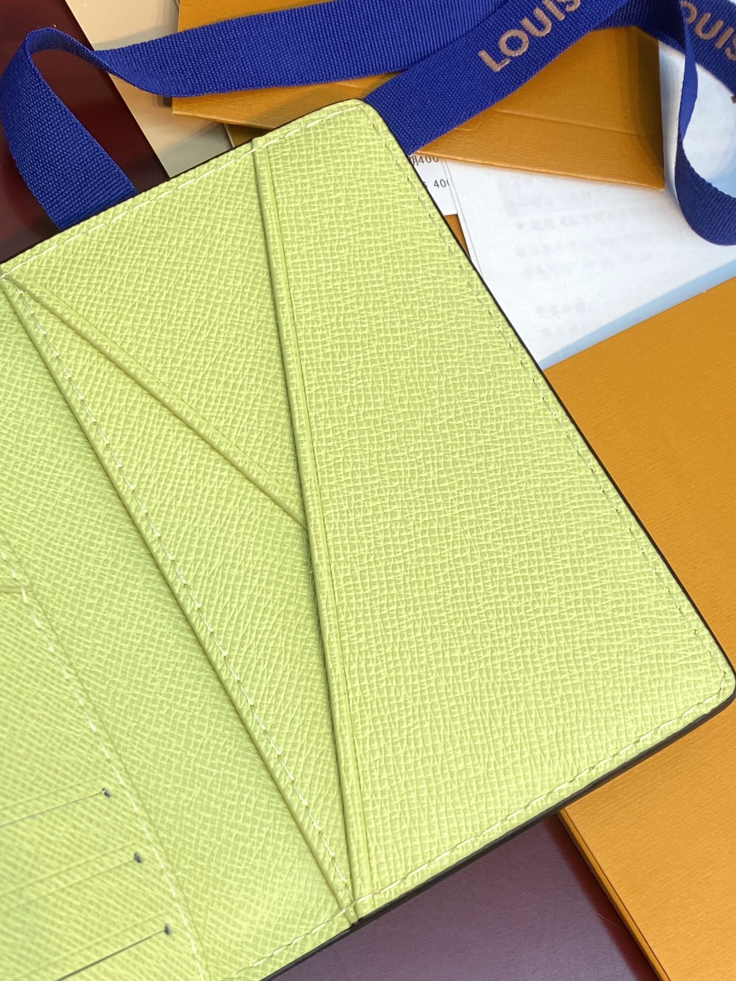 l0vis Vvtt0n card holder-14×10×2.5cm