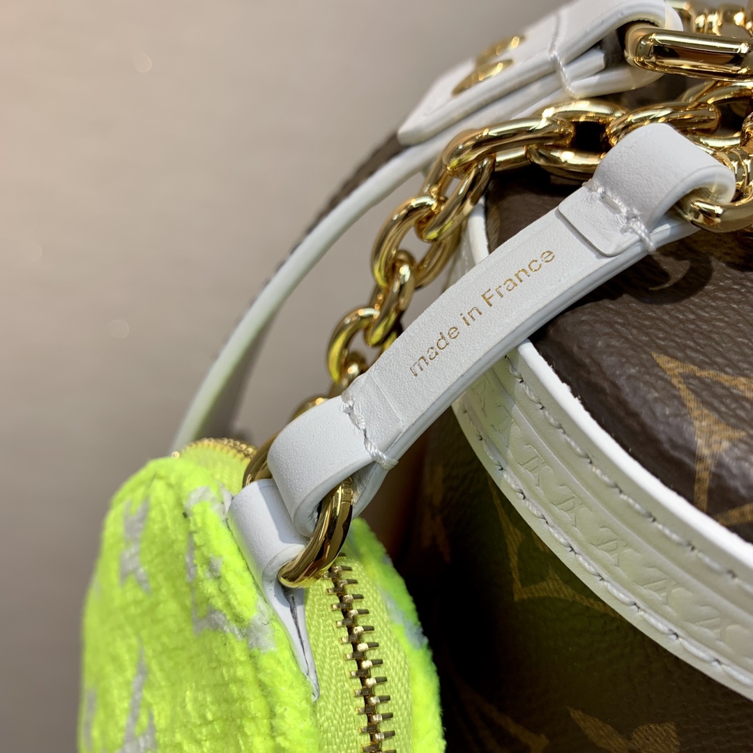 l0*is V*t0n papillon trunk-19x9x9cm