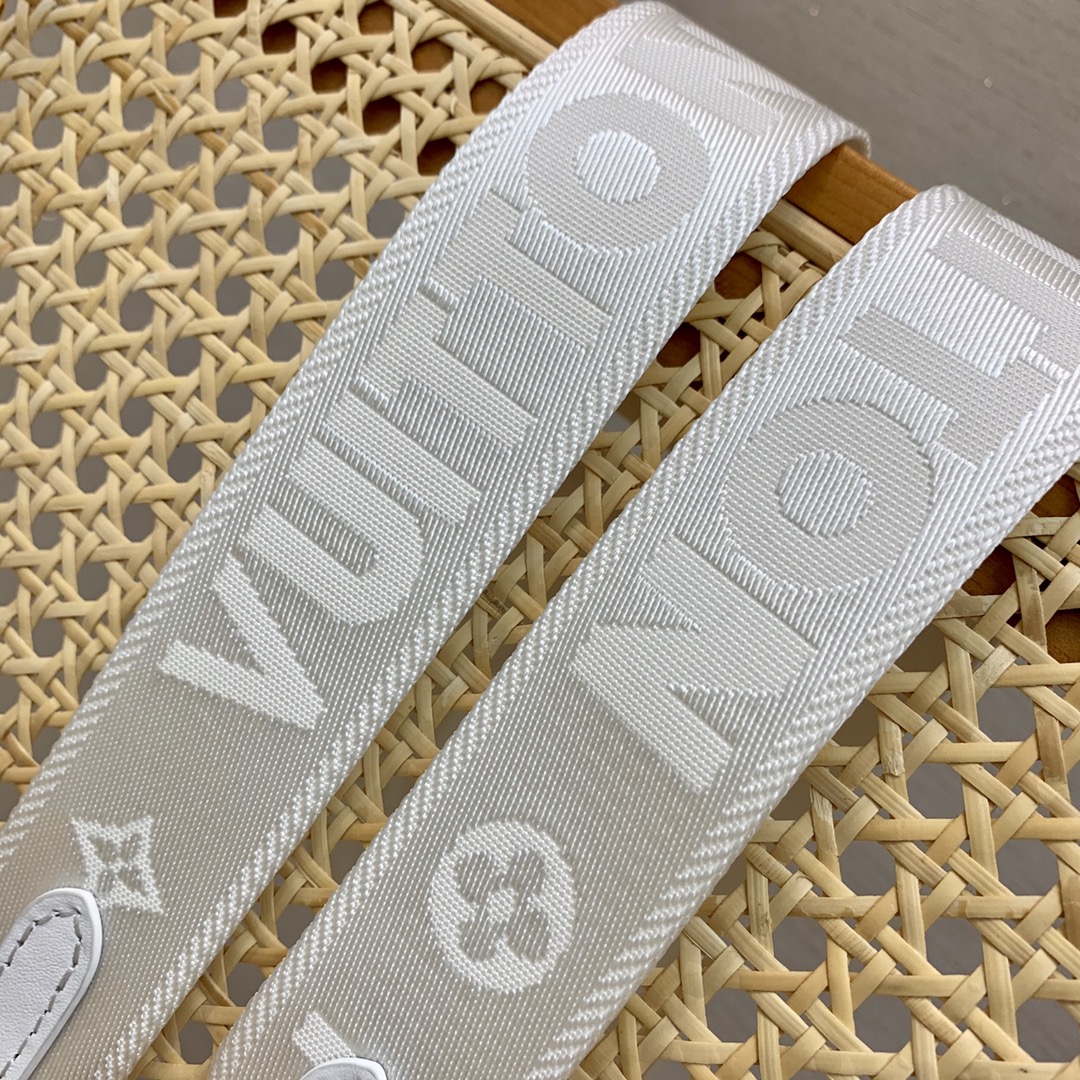 l0*is V*t0n over the moon handbag-27.5*16*7cm