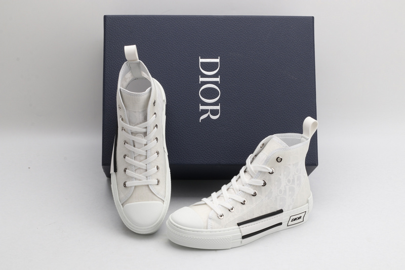 D*or high-top sneakers