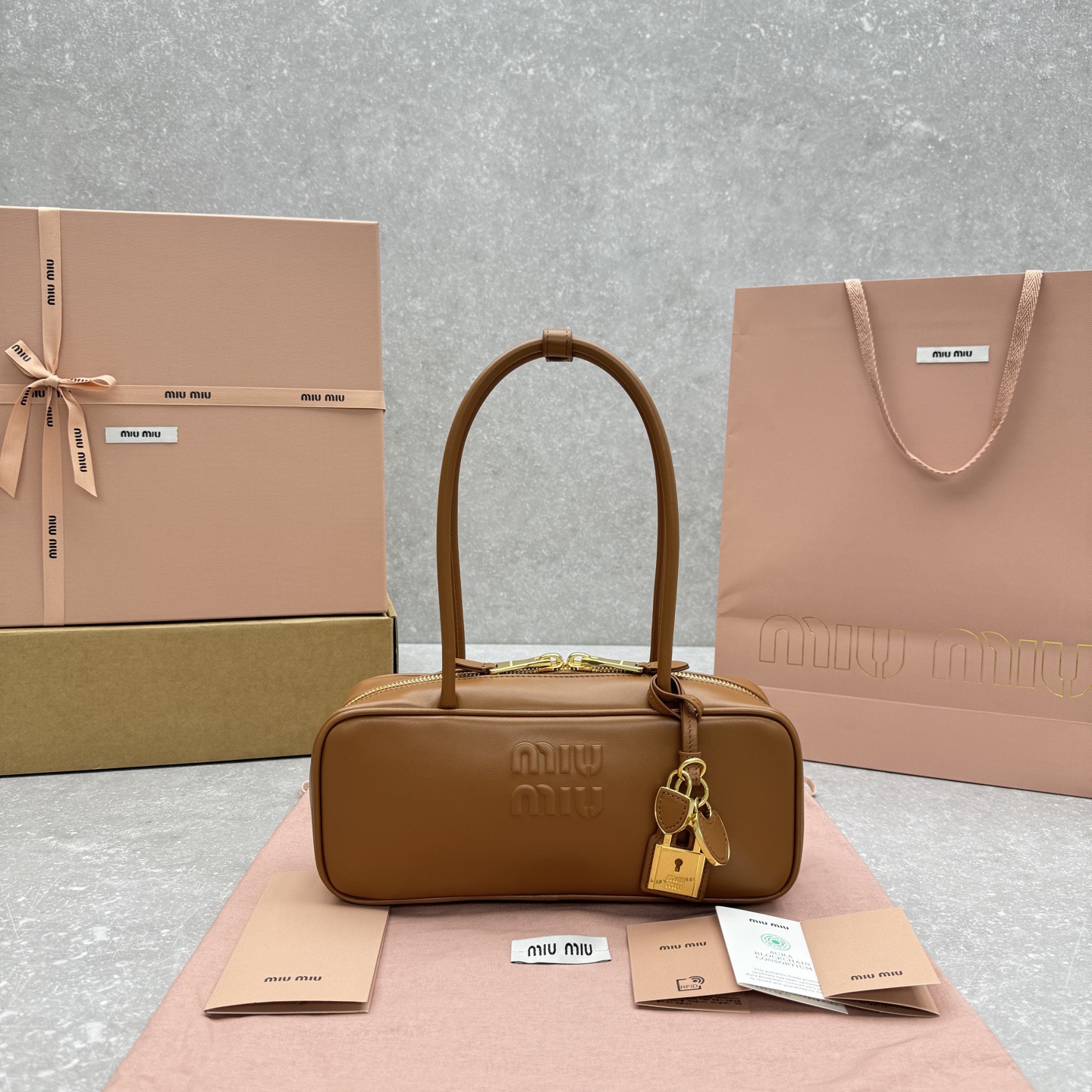 M1um1u top handbags-28*11.5*8cm