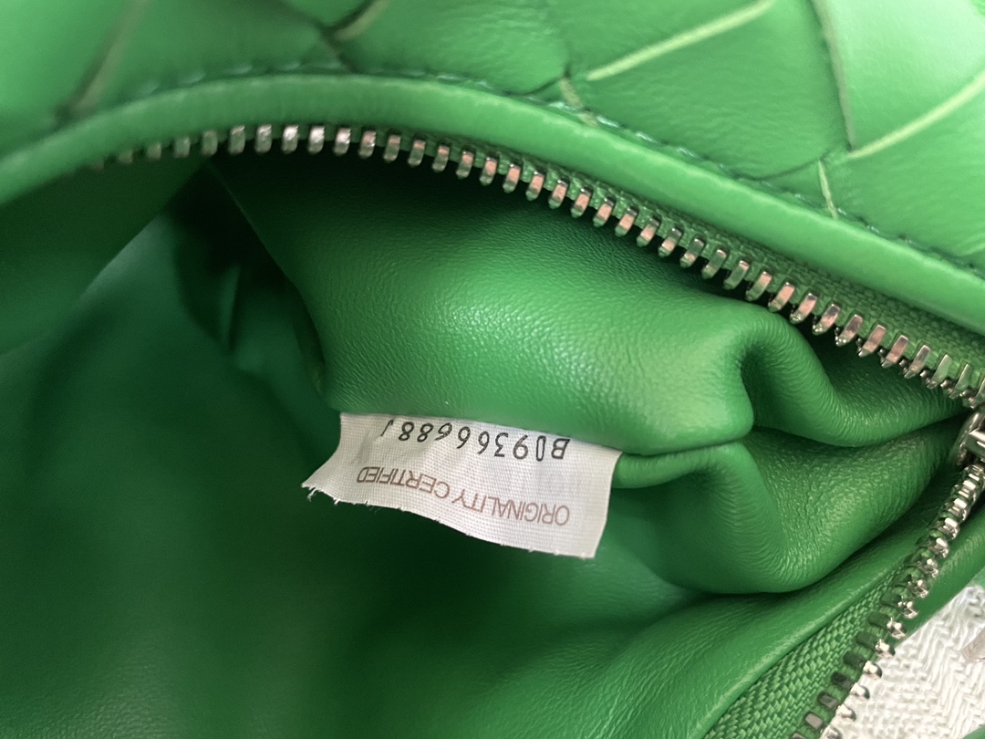 bo*te*ga Ve*ne*ta small hobo bag-27*22*3cm