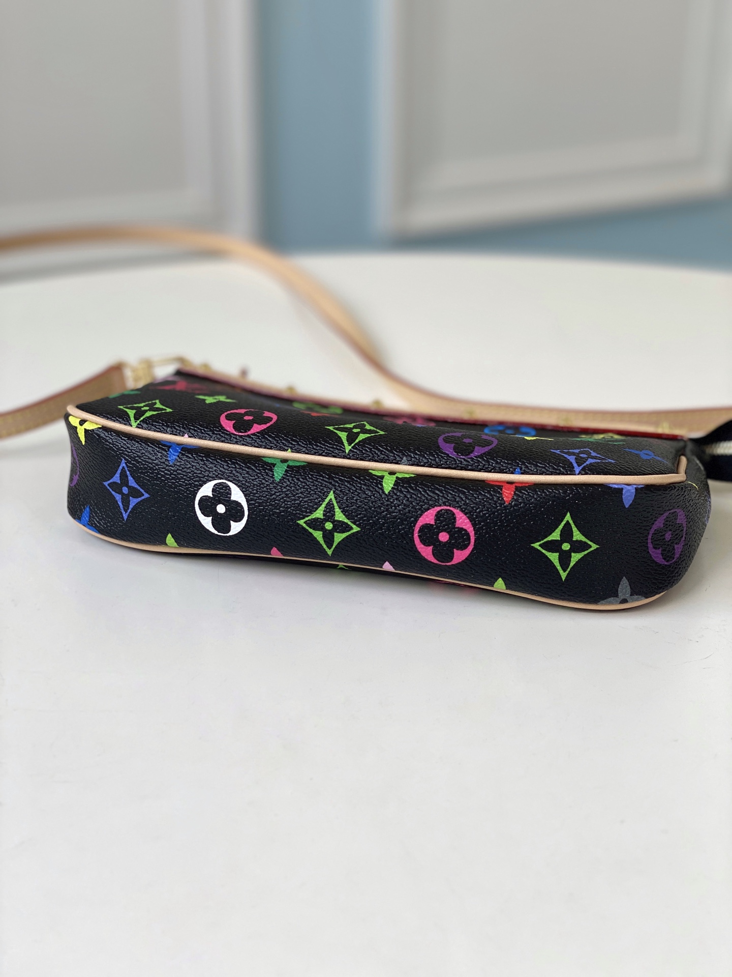 l0*is V*t0n pochette accessories-21*13*3cm