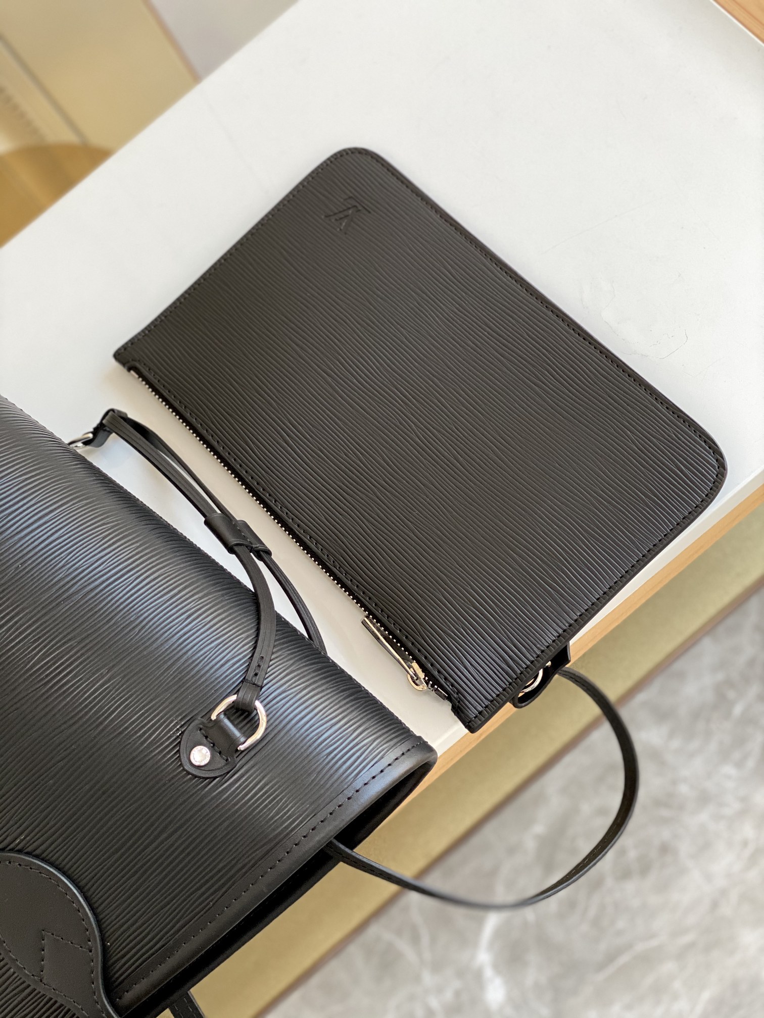 l0*is V*t0n neverfull mm-32*29*17cm