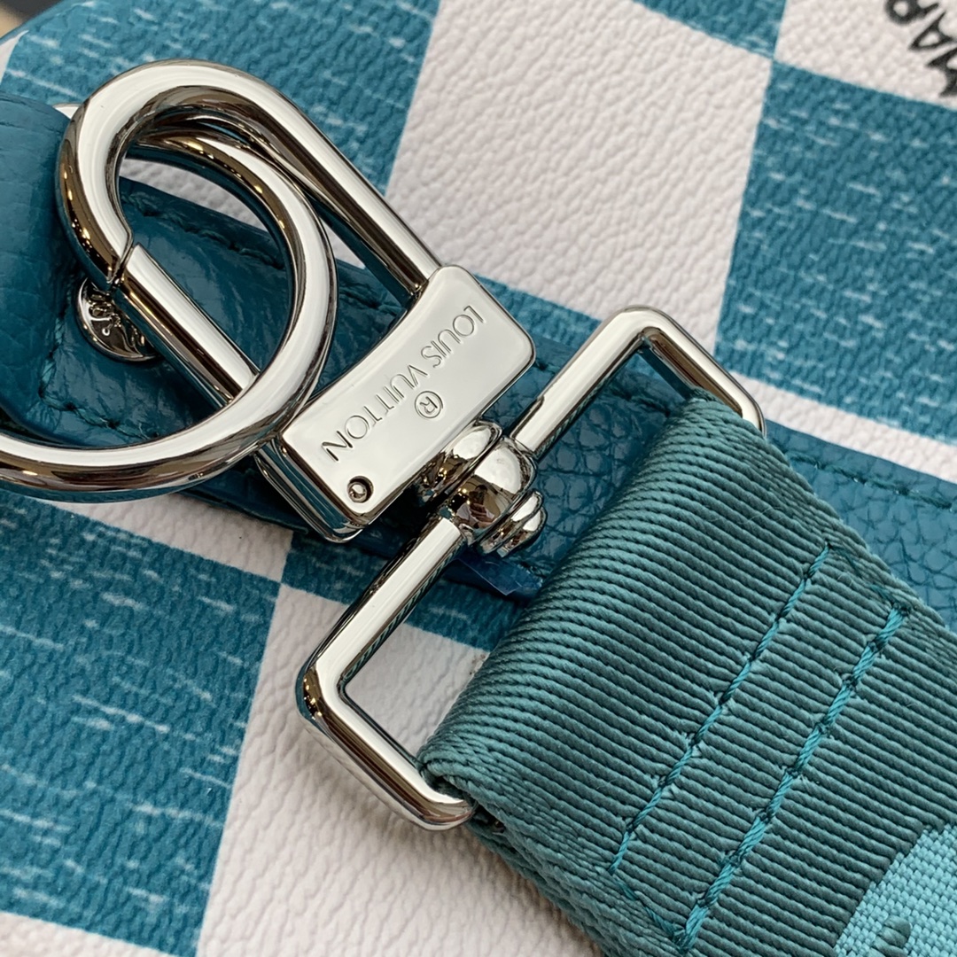 l0*is V*t0n keepall bandouliÈre 45-45 x 27 x 20cm