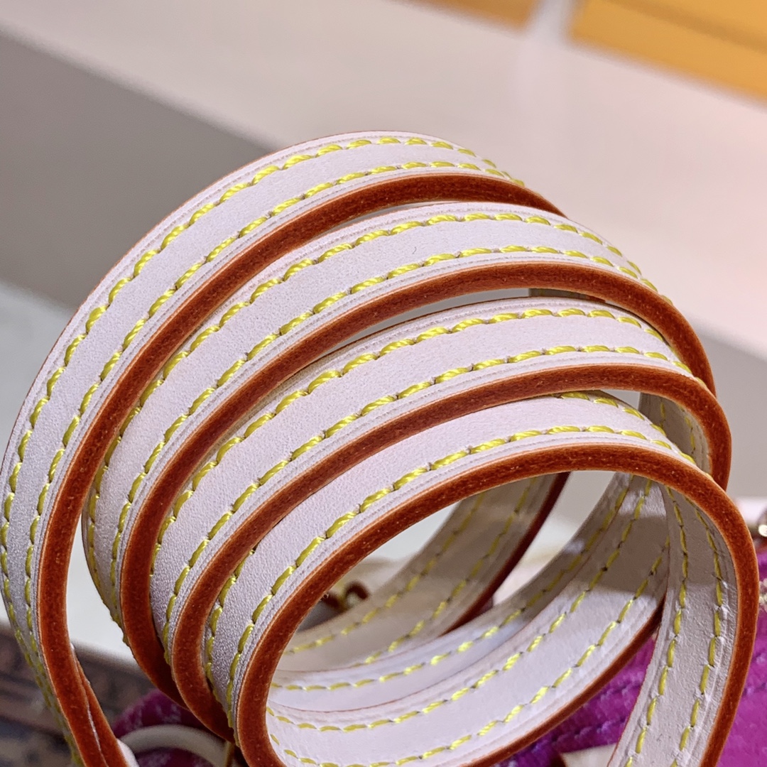 l0*is V*t0n nano keepall mini-16x 11 x9cm