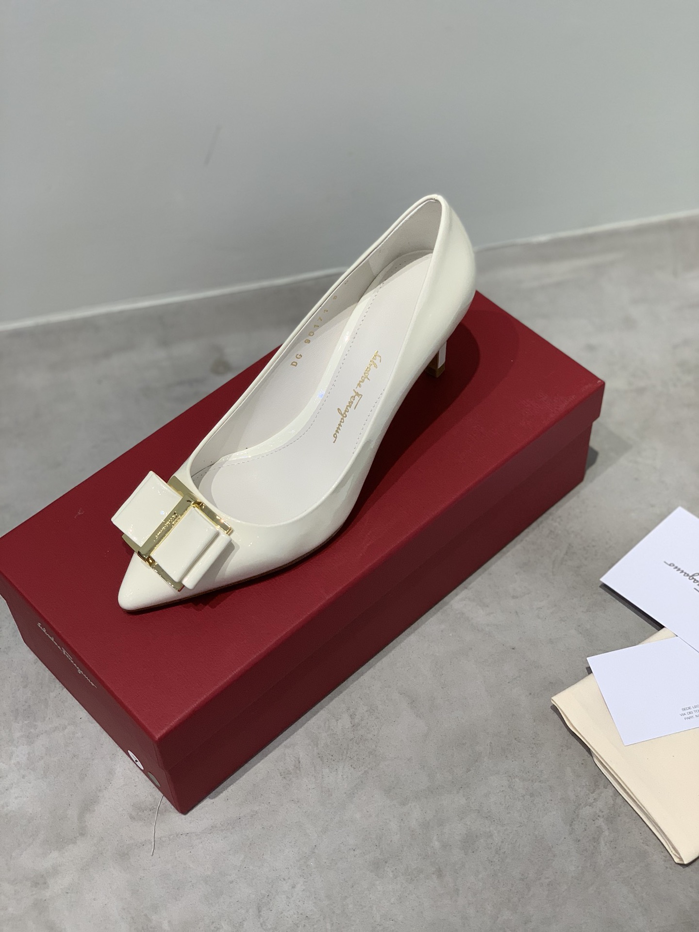 Salvatore Ferragamo-7CM